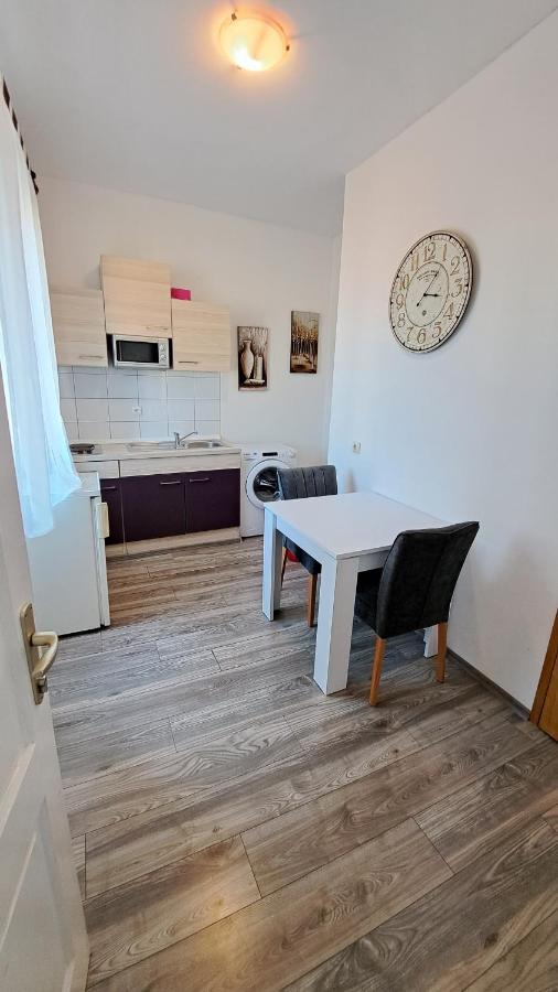 Apartamento Old Town Tone Split Exterior foto